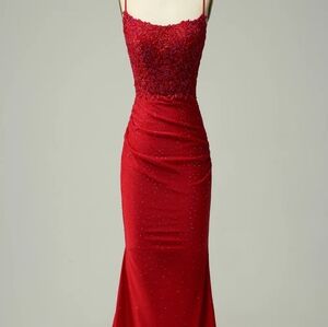 Elegant Red Lace Evening Dress